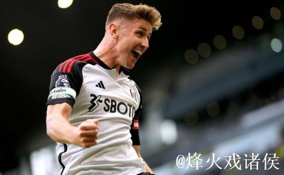 富勒姆官宣：34岁队长凯尔尼续约至明年，累计出战354场